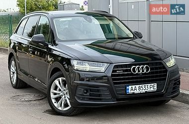 Audi Q7  2016