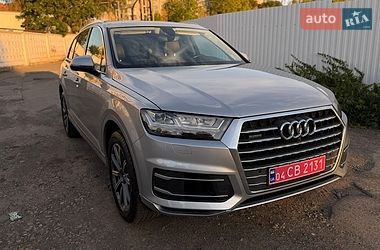 Audi Q7  2017