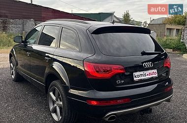 Внедорожник / Кроссовер Audi Q7 2014 в Виннице