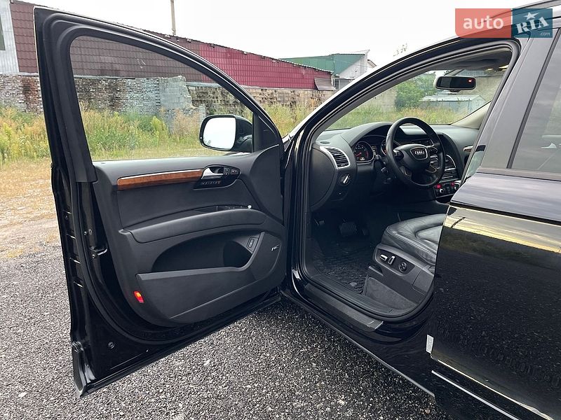 Внедорожник / Кроссовер Audi Q7 2014 в Виннице