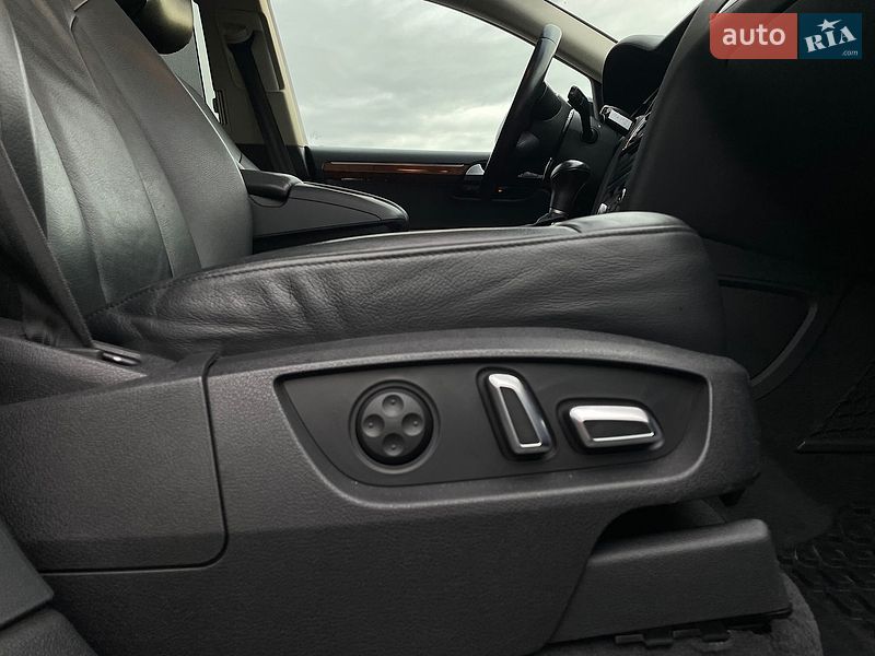 Внедорожник / Кроссовер Audi Q7 2014 в Виннице