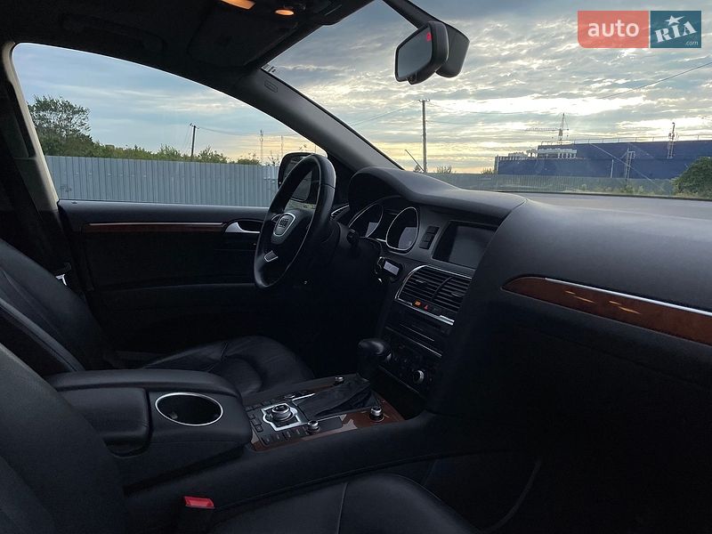 Внедорожник / Кроссовер Audi Q7 2014 в Виннице
