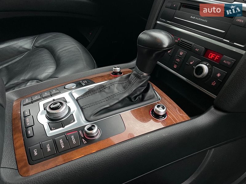 Внедорожник / Кроссовер Audi Q7 2014 в Виннице