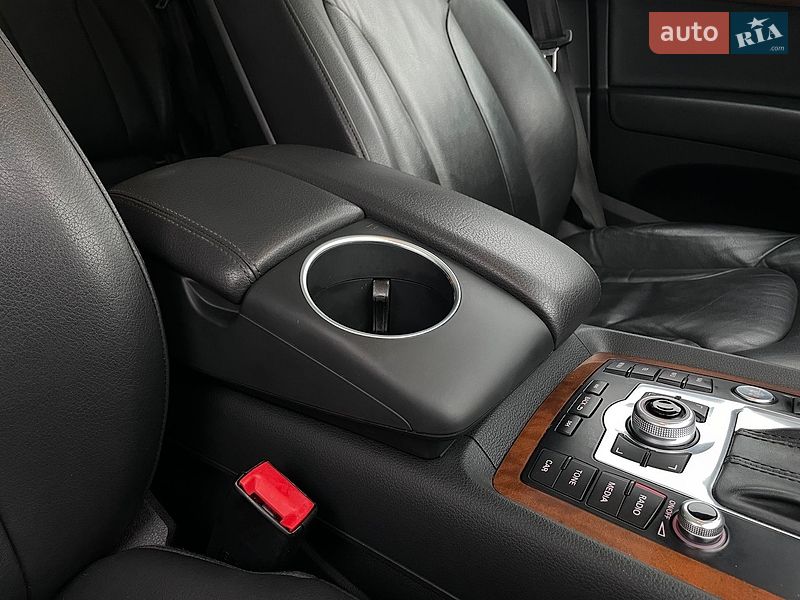 Внедорожник / Кроссовер Audi Q7 2014 в Виннице