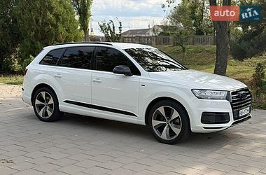 audi q7 2016 в Вінниця від професійного продавця Саша