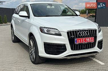 Audi Q7  2015