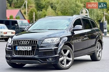 Audi Q7  2015