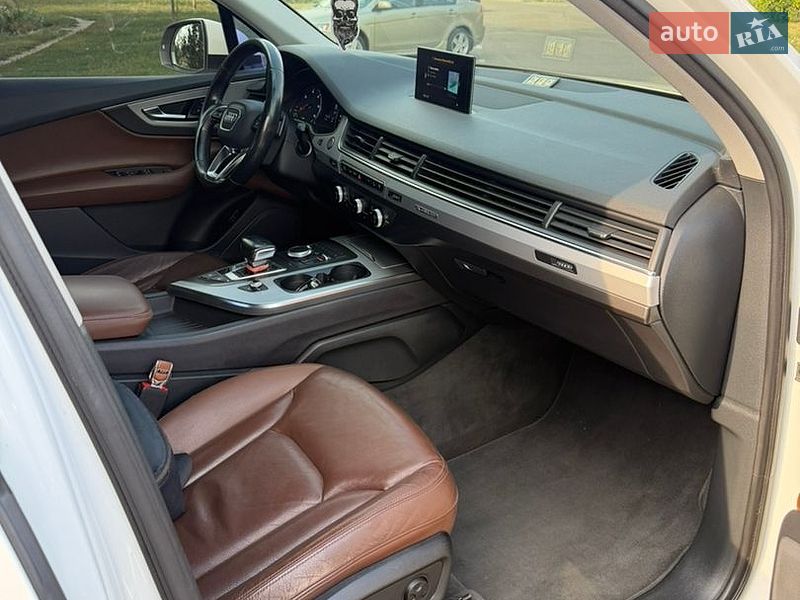 Позашляховик / Кросовер Audi Q7 2016 в Борисполі