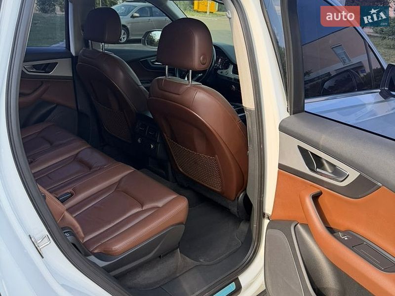 Позашляховик / Кросовер Audi Q7 2016 в Борисполі