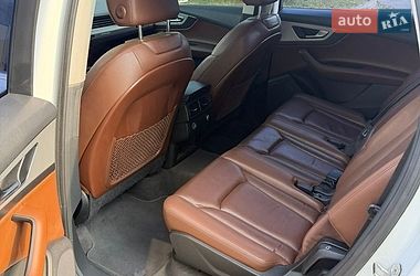 Позашляховик / Кросовер Audi Q7 2016 в Борисполі