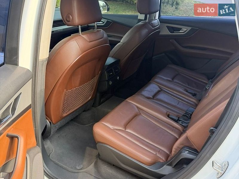 Позашляховик / Кросовер Audi Q7 2016 в Борисполі