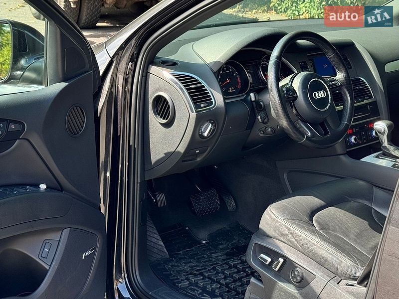 Внедорожник / Кроссовер Audi Q7 2013 в Виннице