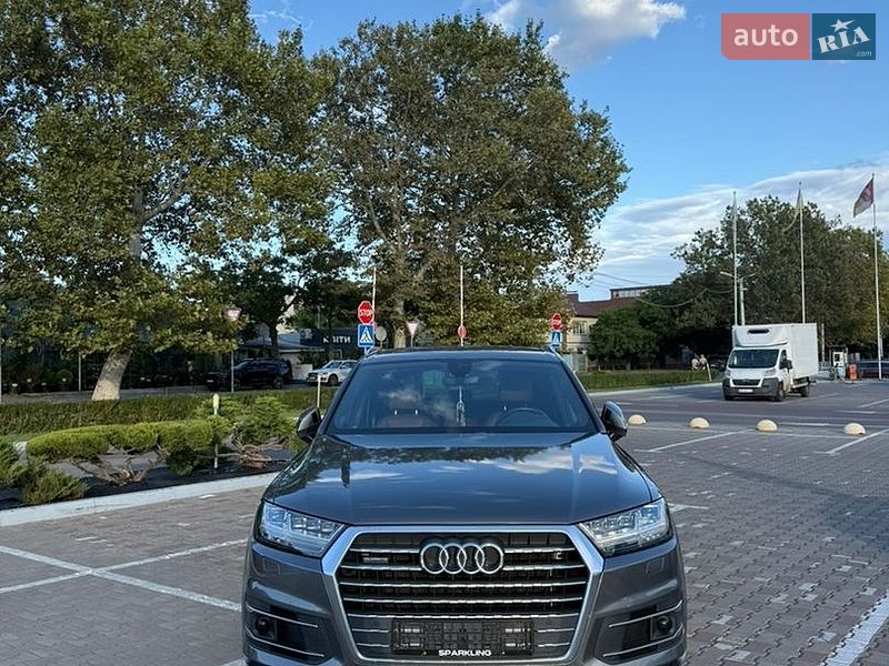 Внедорожник / Кроссовер Audi Q7 2016 в Одессе