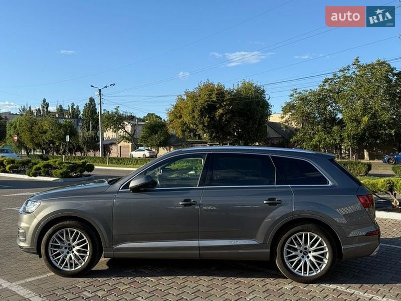 Внедорожник / Кроссовер Audi Q7 2016 в Одессе
