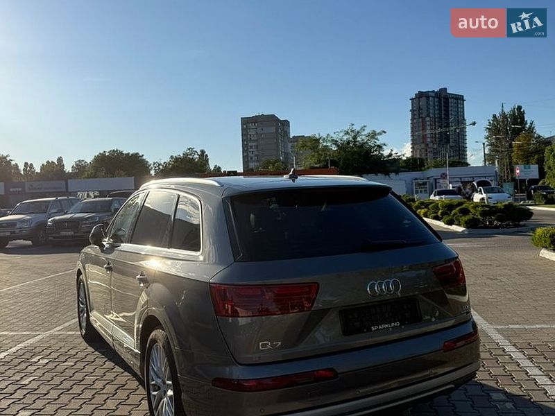 Внедорожник / Кроссовер Audi Q7 2016 в Одессе