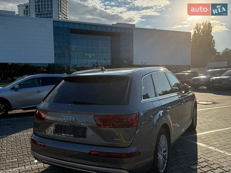 Внедорожник / Кроссовер Audi Q7 2016 в Одессе