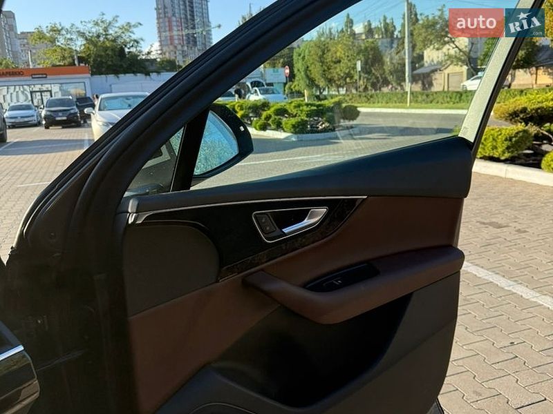 Внедорожник / Кроссовер Audi Q7 2016 в Одессе