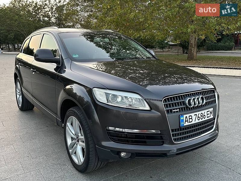 Внедорожник / Кроссовер Audi Q7 2006 в Южном