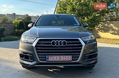 audi q7 2017 в Нововолинськ від професійного продавця Станіслав Ковальов
