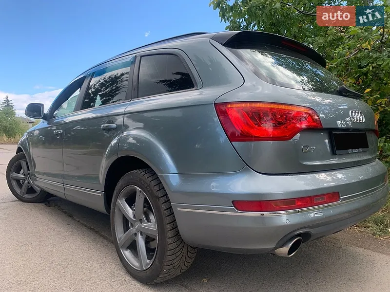 Audi Q7