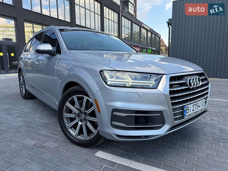 Внедорожник / Кроссовер Audi Q7 2019 в Полтаве