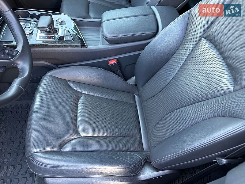 Внедорожник / Кроссовер Audi Q7 2019 в Полтаве