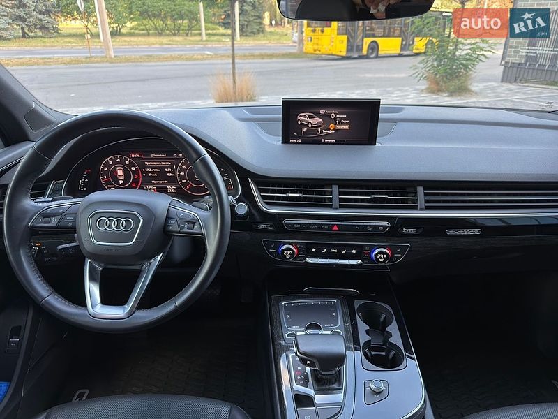 Внедорожник / Кроссовер Audi Q7 2019 в Полтаве