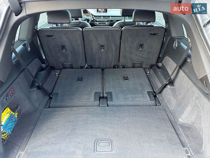 Внедорожник / Кроссовер Audi Q7 2019 в Полтаве