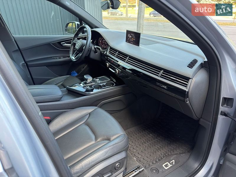 Внедорожник / Кроссовер Audi Q7 2019 в Полтаве