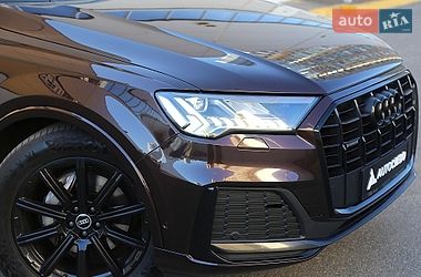 Позашляховик / Кросовер Audi Q7 2022 в Києві