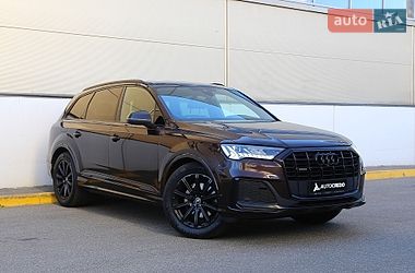 Audi Q7  2022