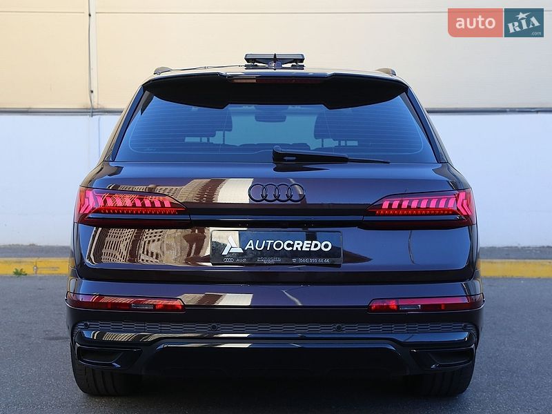 Позашляховик / Кросовер Audi Q7 2022 в Києві