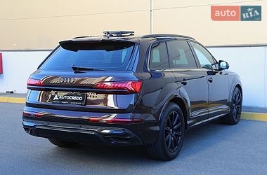 Позашляховик / Кросовер Audi Q7 2022 в Києві