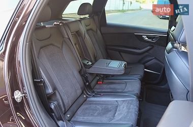 Позашляховик / Кросовер Audi Q7 2022 в Києві