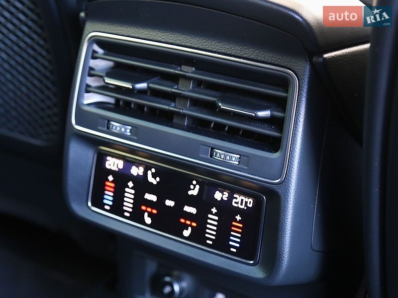 Позашляховик / Кросовер Audi Q7 2022 в Києві