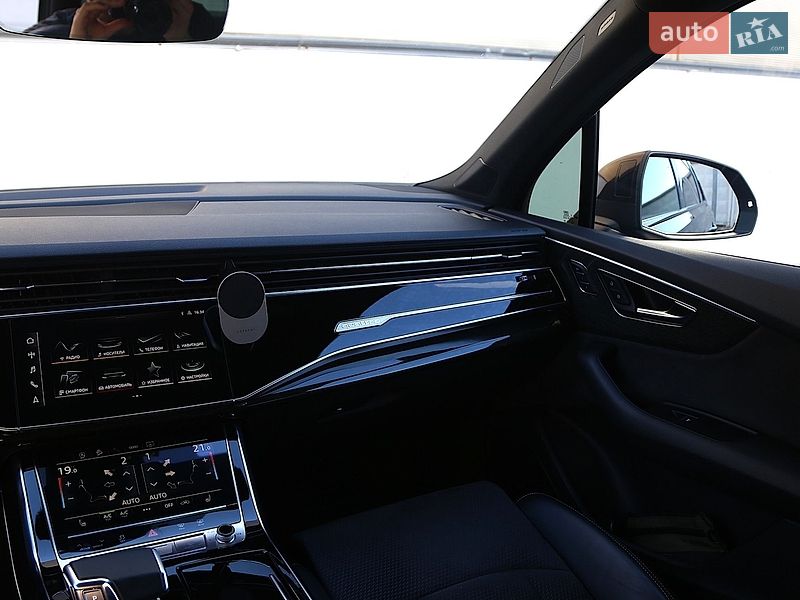 Позашляховик / Кросовер Audi Q7 2022 в Києві