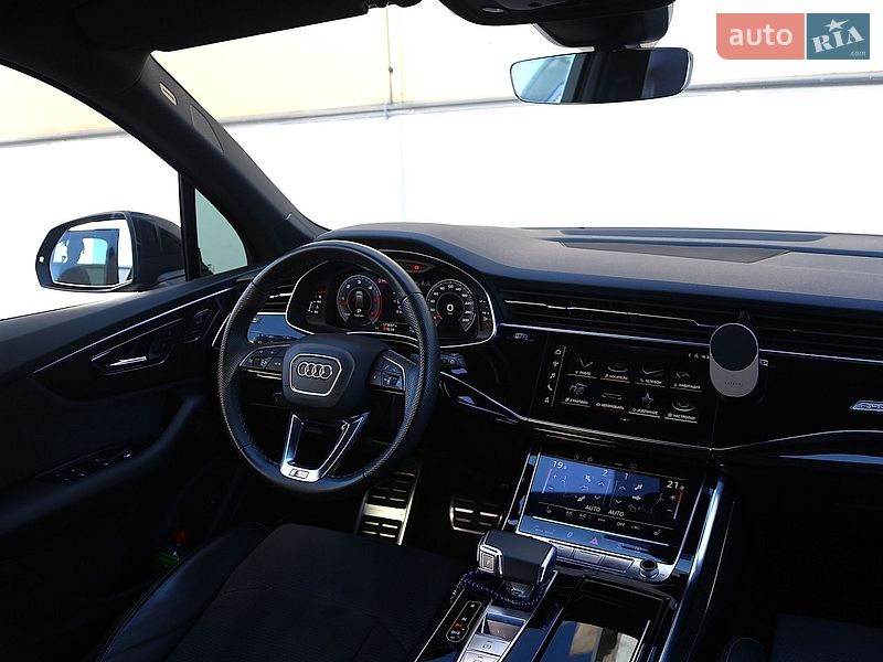 Позашляховик / Кросовер Audi Q7 2022 в Києві