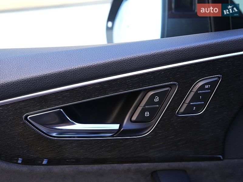 Позашляховик / Кросовер Audi Q7 2022 в Києві