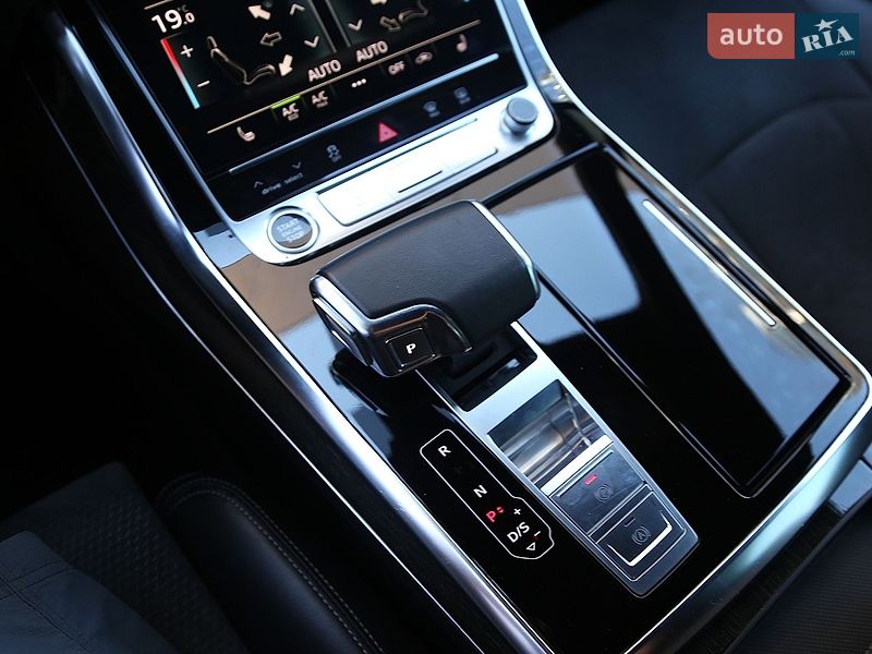 Позашляховик / Кросовер Audi Q7 2022 в Києві