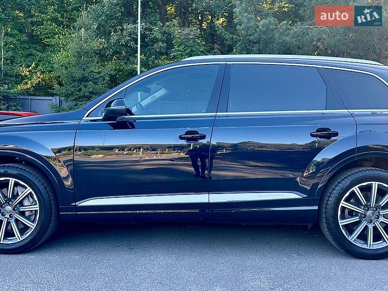 Внедорожник / Кроссовер Audi Q7 2017 в Львове