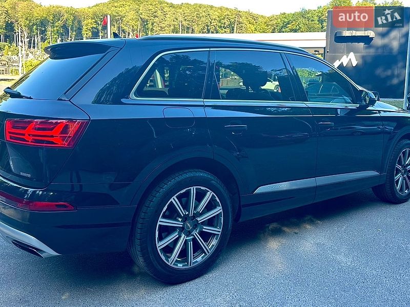 Внедорожник / Кроссовер Audi Q7 2017 в Львове