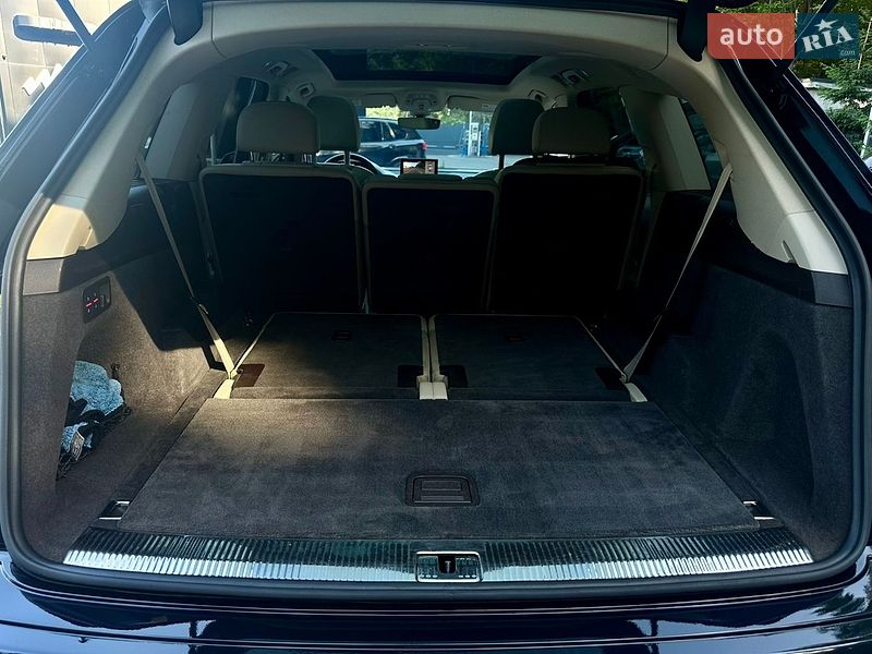 Внедорожник / Кроссовер Audi Q7 2017 в Львове