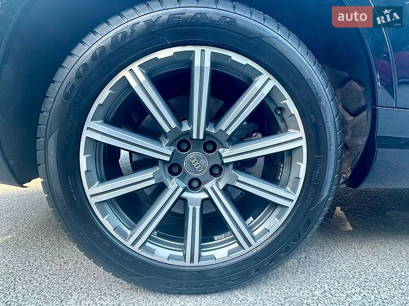 Внедорожник / Кроссовер Audi Q7 2017 в Львове