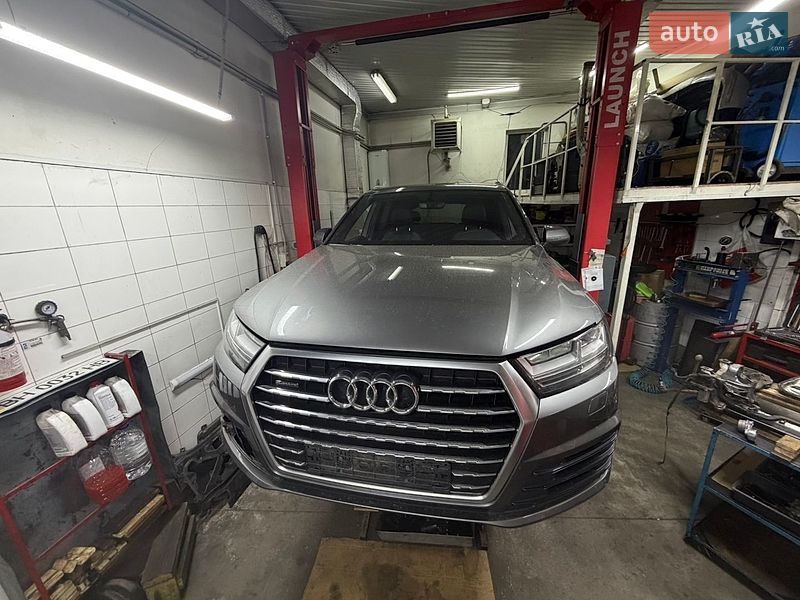 Внедорожник / Кроссовер Audi Q7 2015 в Одессе