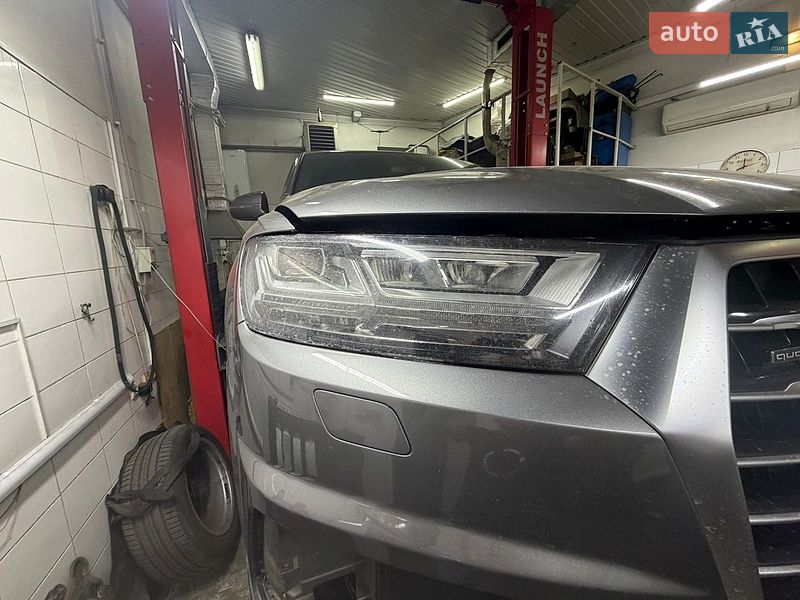Позашляховик / Кросовер Audi Q7 2016 в Одесі
