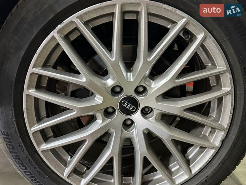 Позашляховик / Кросовер Audi Q7 2016 в Одесі