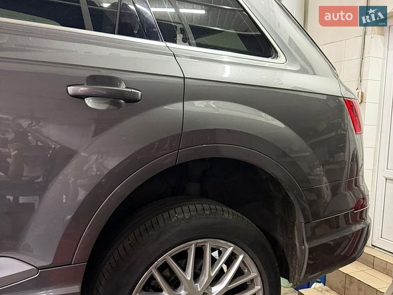 Позашляховик / Кросовер Audi Q7 2016 в Одесі