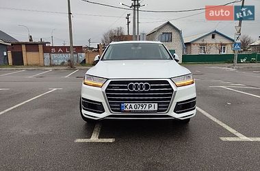 Audi Q7  2016