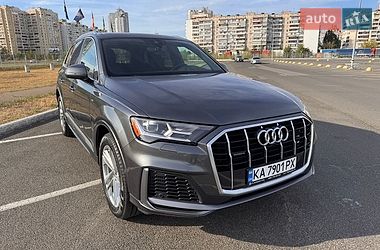 Audi Q7  2021