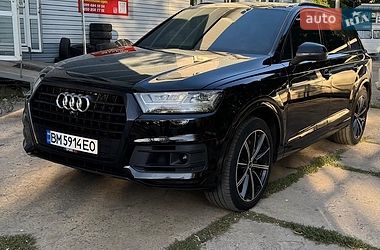 Audi Q7  2017